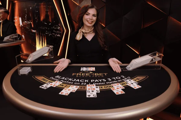 Live Blackjack 21 Online Dealer Table at Pt Gaming